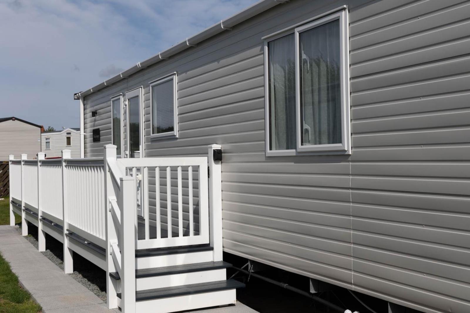 Hiba Luxury At Parkdean Cayton Bay Apartment *