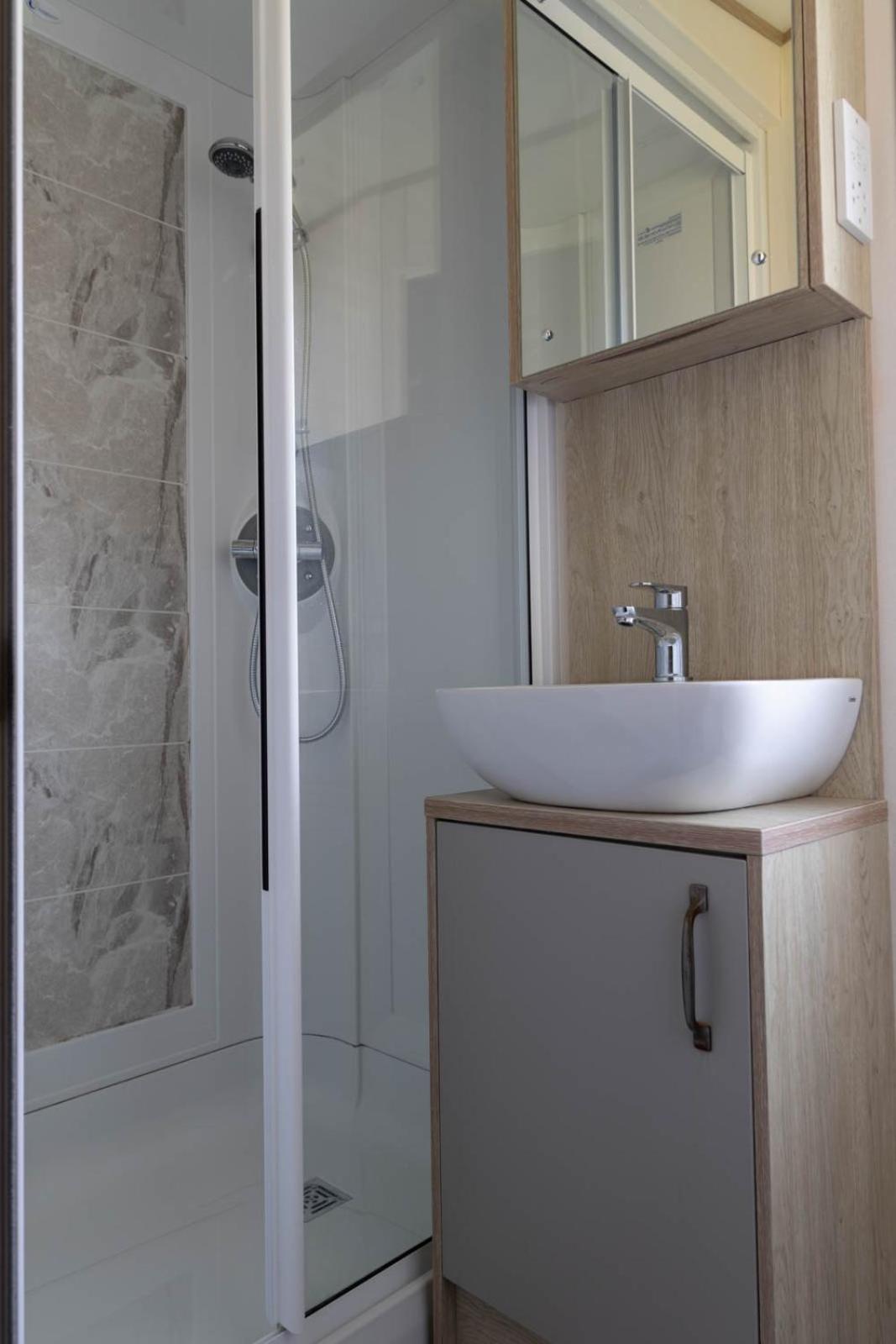 Apartment Hiba Luxury At Parkdean Cayton Bay